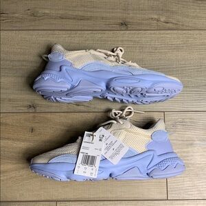 *New* Adidas OZWEEGO M
